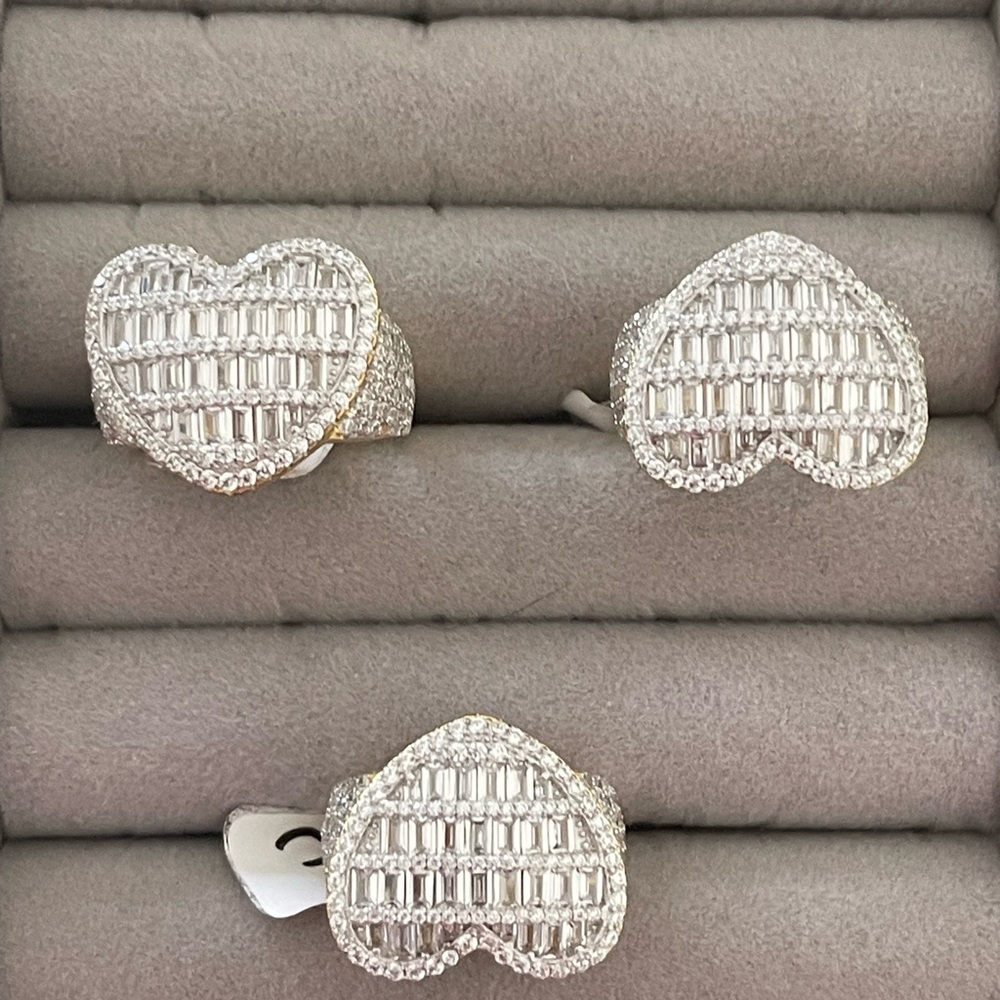 New Elegant Gold and Silver Heart Ring..Italy Silver 925  Sparkle Zirconias - Picture 4 of 4